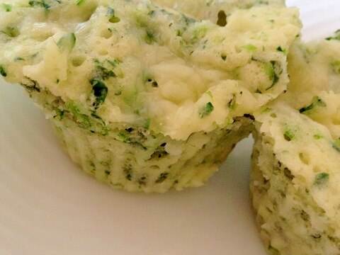 レンジで速攻♪ほうれん草&チーズ蒸しパン